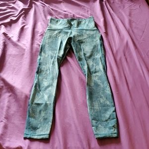 Lululemon Leggings EUC Size 4